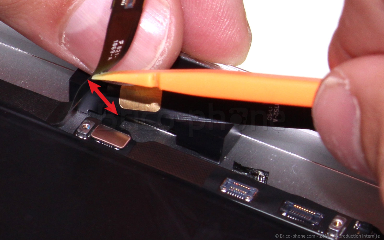 Changement de batterie sur iPad 6 2018 photo 2