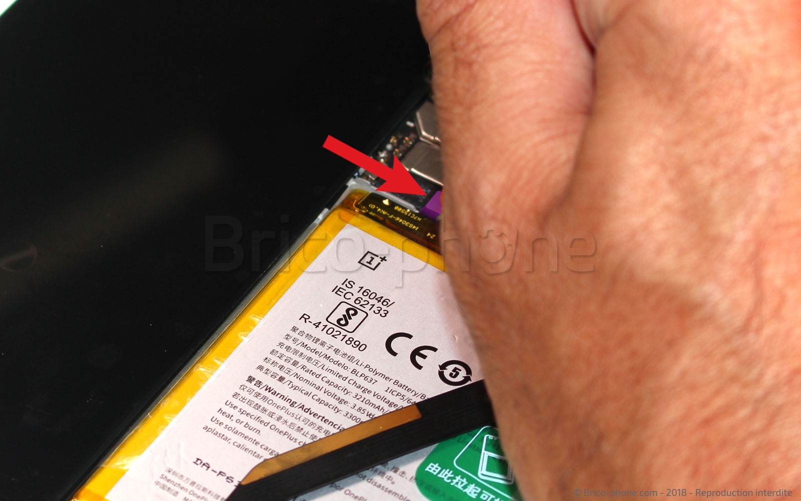 Changement d'écran (vitre+LCD) sur OnePlus 5T photo 2