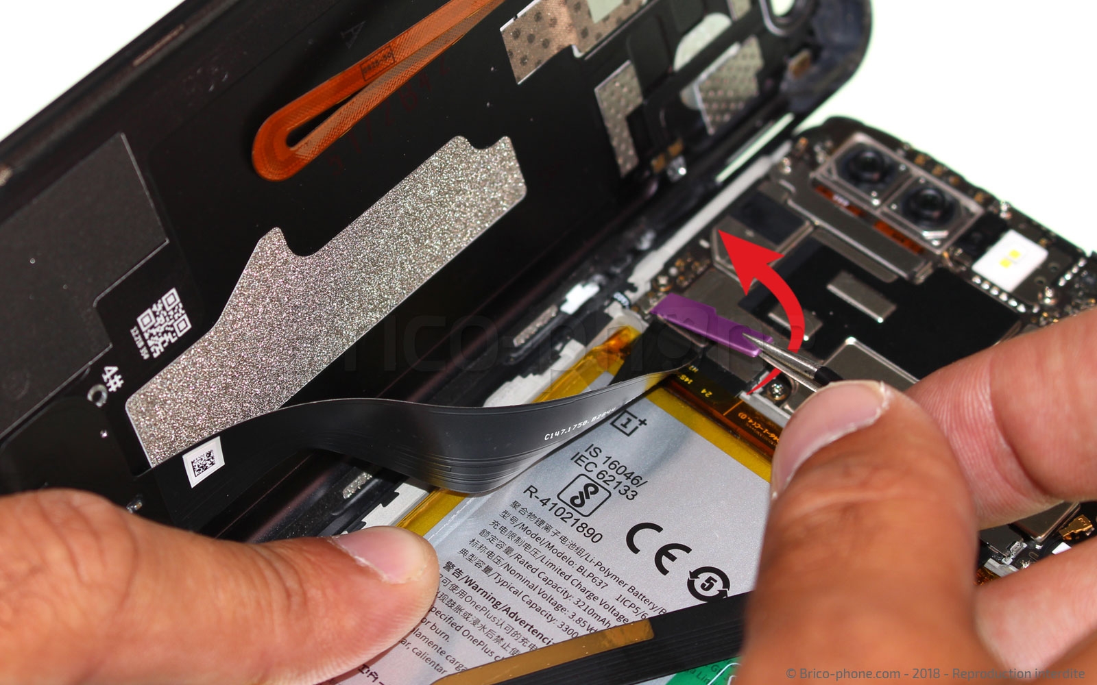 Changement de batterie sur OnePlus 5T photo 2