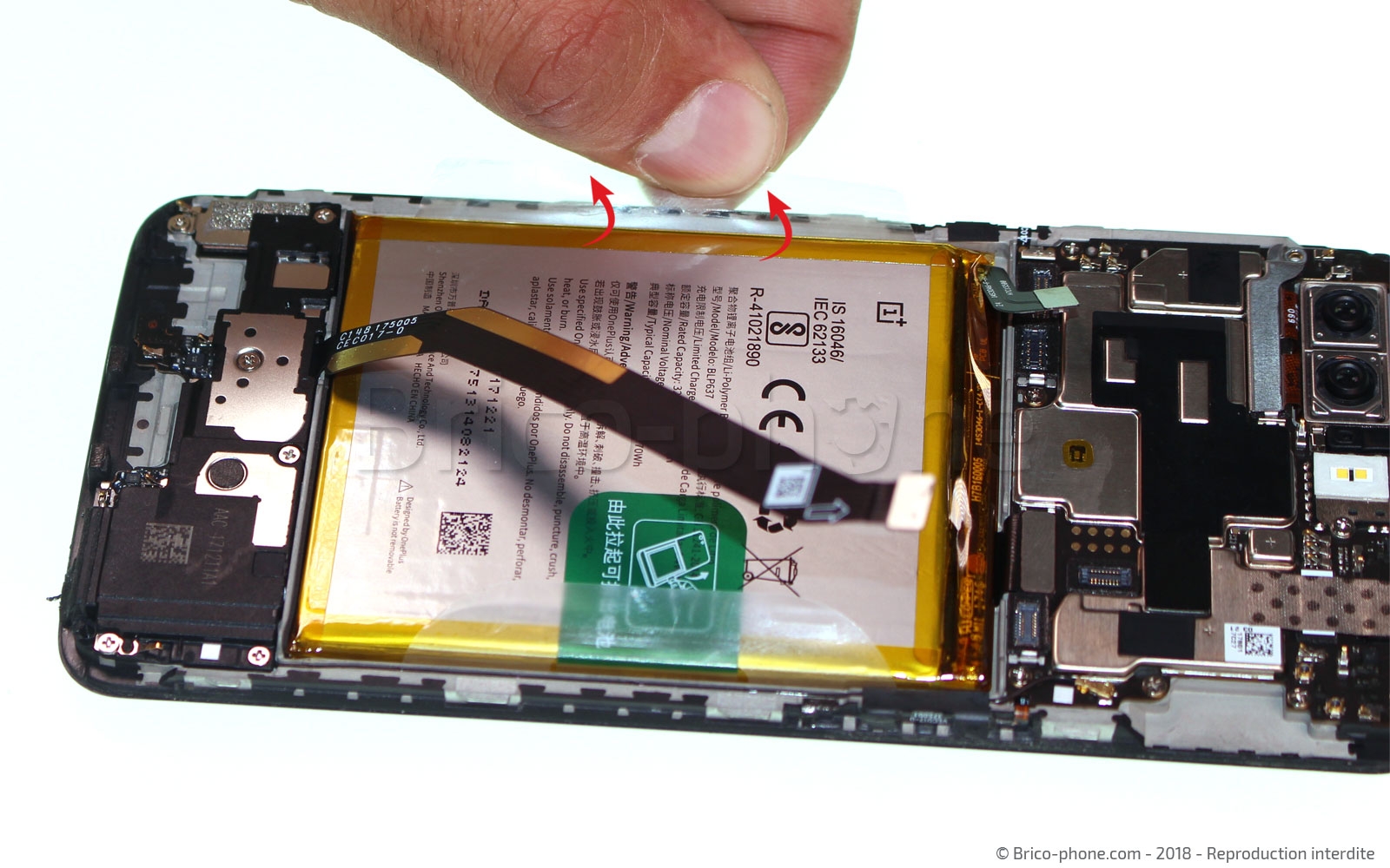 Changement de batterie sur OnePlus 5T photo 2