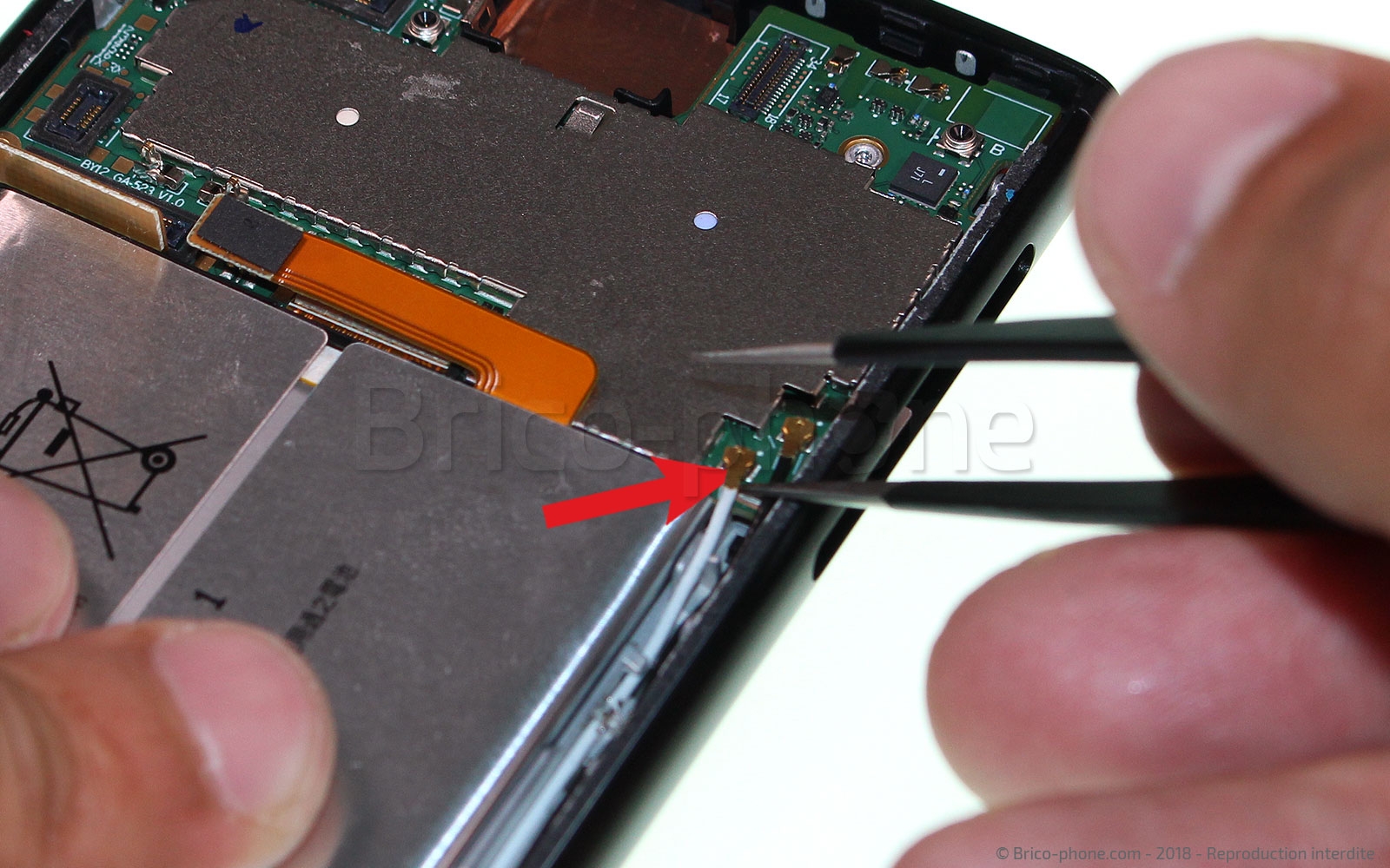 Changement d'écran (vitre+LCD) sur Xperia XA2 - XA2 Dual photo 3