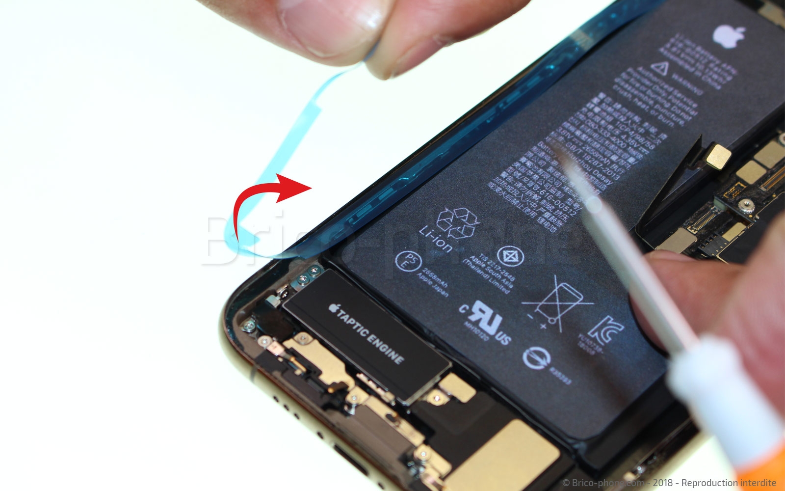 Changement d'écran (vitre+OLED) sans éléments prémontés sur iPhone XS photo 4