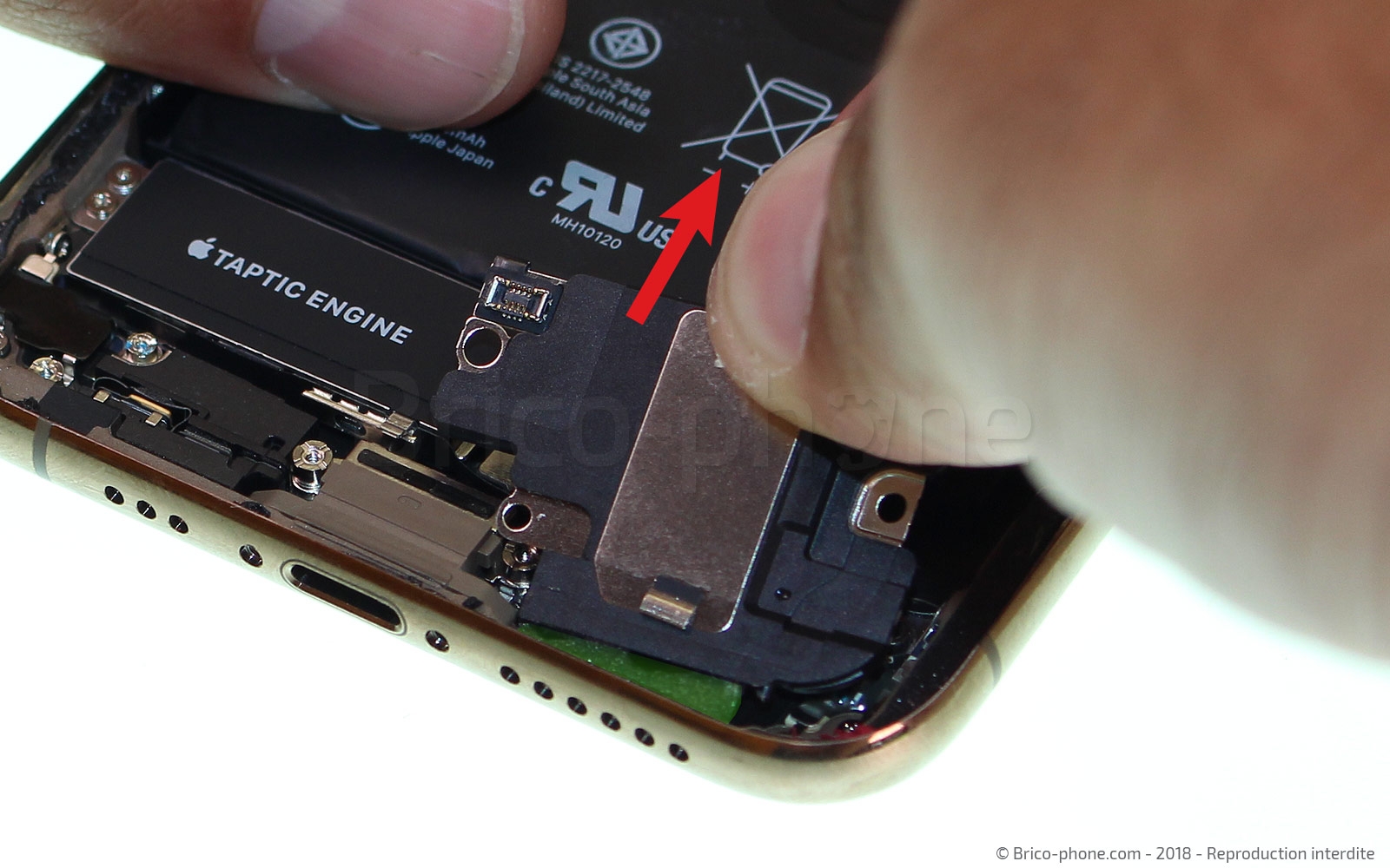 Changement de batterie sur iPhone XS photo 3