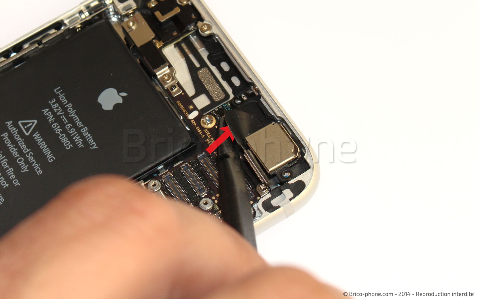 Changement d'antenne réseau (WiFi-GPS-Bluetooth) sur iPhone 6 photo 2