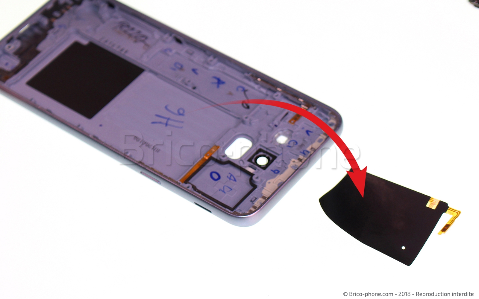 Changement de coque arrière sur Galaxy J6 photo 4