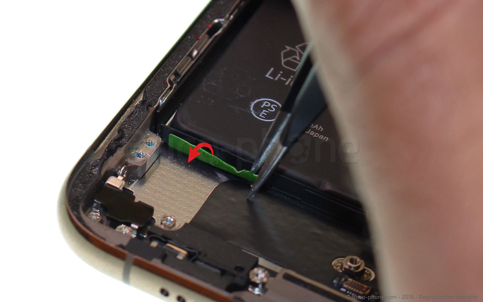 Changement du connecteur de charge sur iPhone XS photo 1