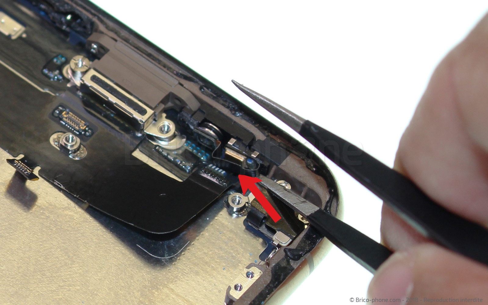 Changement du connecteur de charge sur iPhone XS photo 2