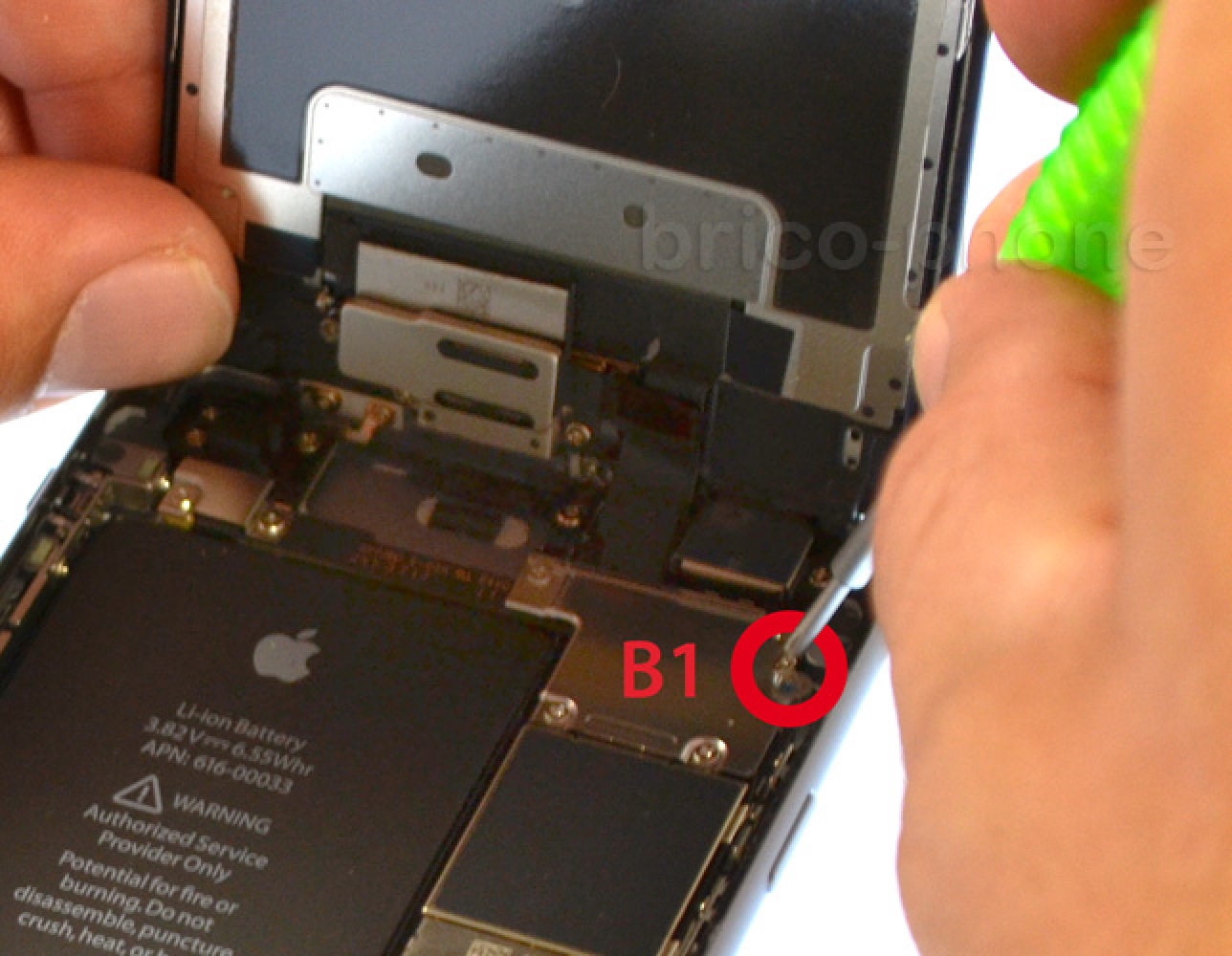 Changement d'écran (vitre+LCD) sans éléments prémontés sur iPhone 6S photo 2