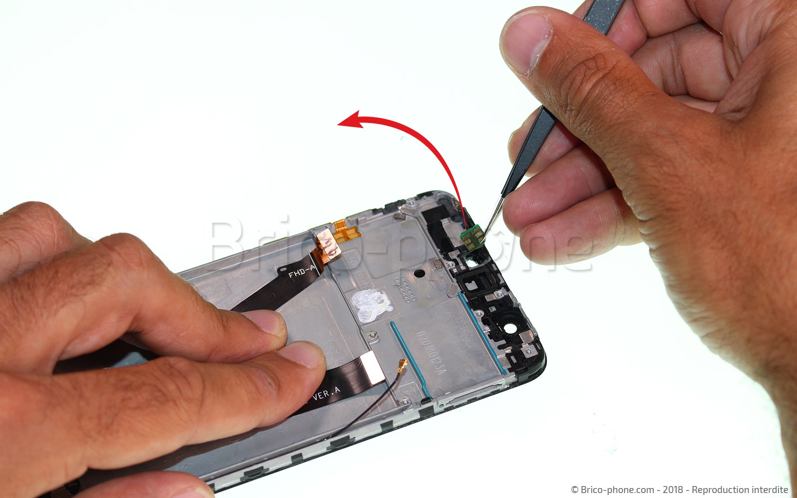 Changement d'écran (vitre+LCD) sur P Smart 2018 photo 4