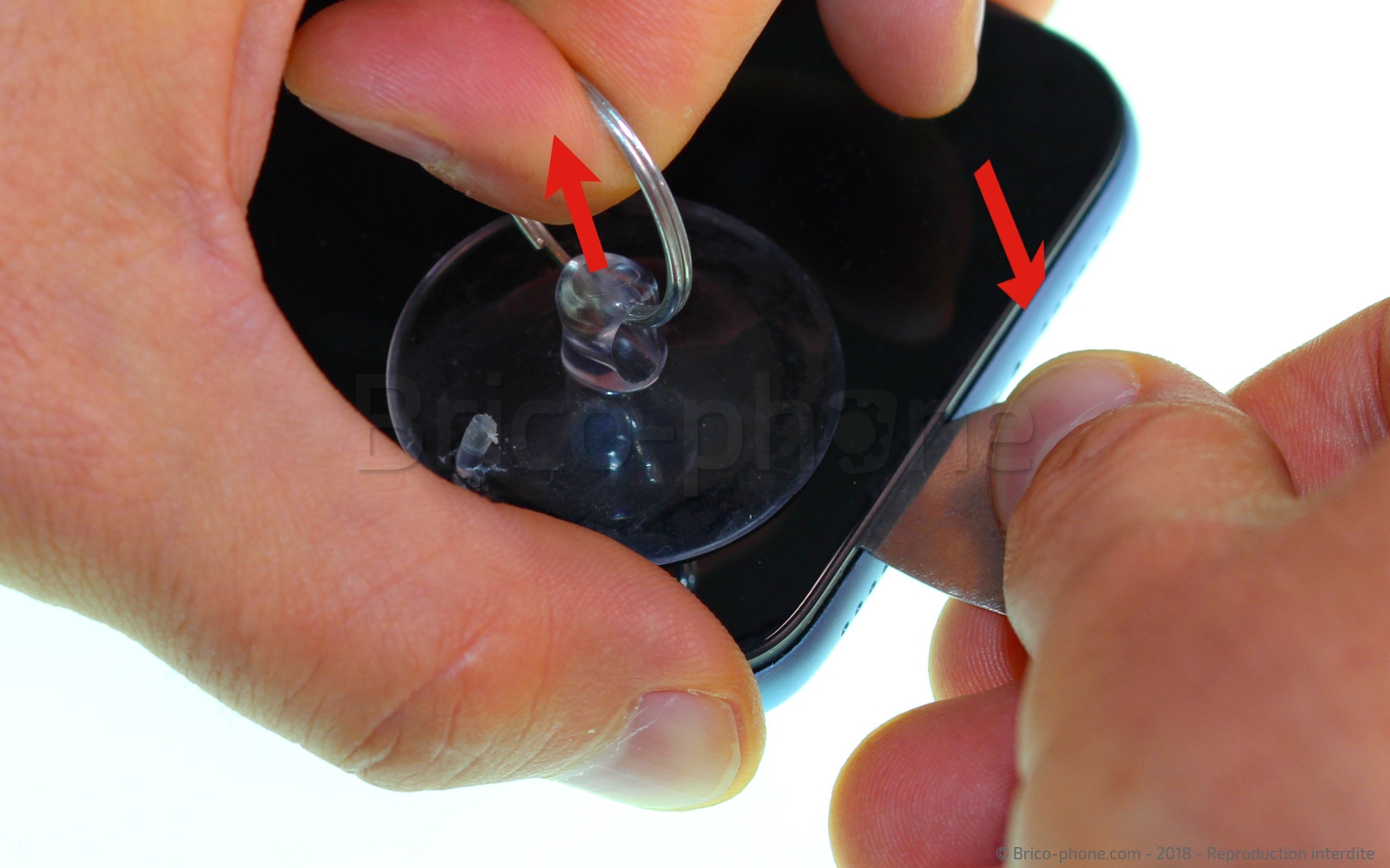 Changement du vibreur Taptic Engine sur iPhone XR photo 3