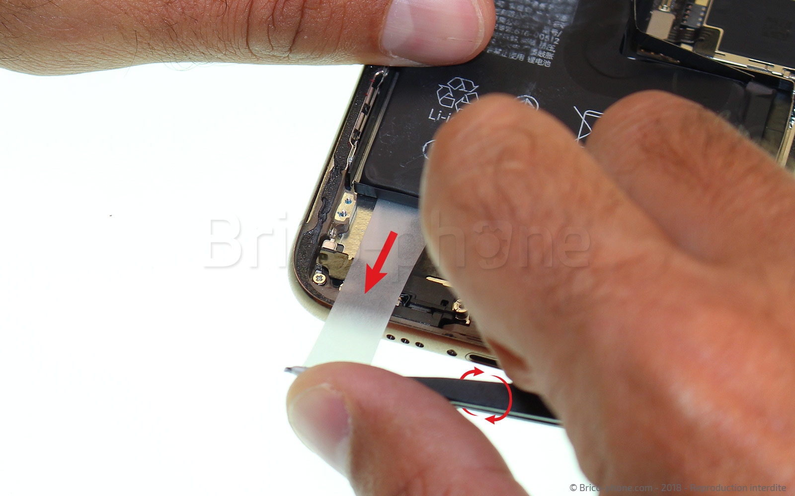 Changement de nappe volume et induction sur iPhone XS photo 3