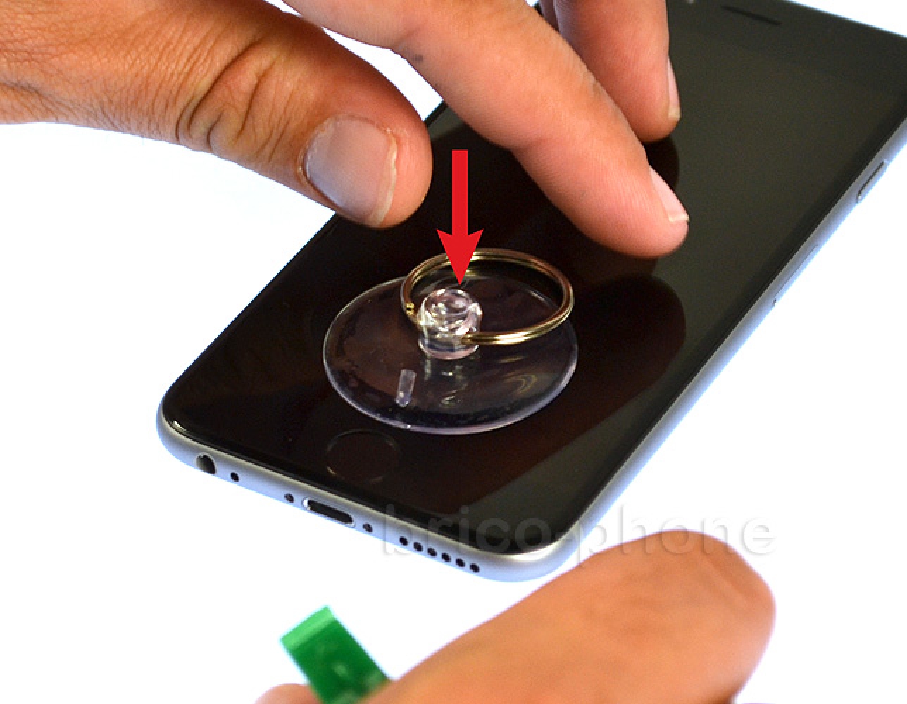 Changement du connecteur de charge sur iPhone 6S photo 1