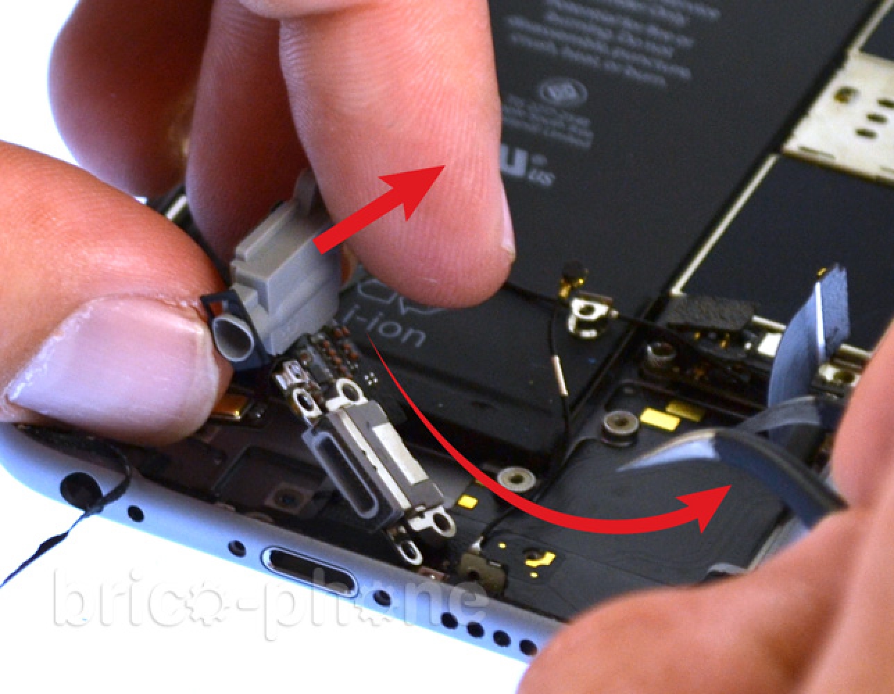 Changement du connecteur de charge sur iPhone 6S photo 3