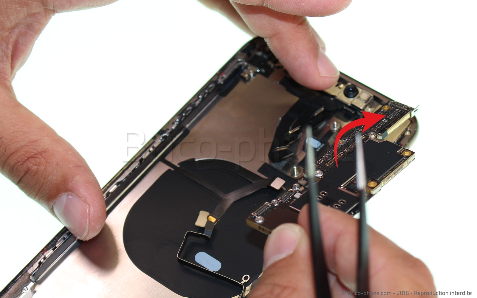 Changement du connecteur de charge sur iPhone XS Max photo 3