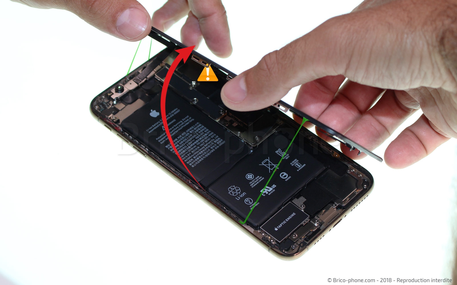 Changement du vibreur Taptic Engine sur iPhone XS Max photo 4