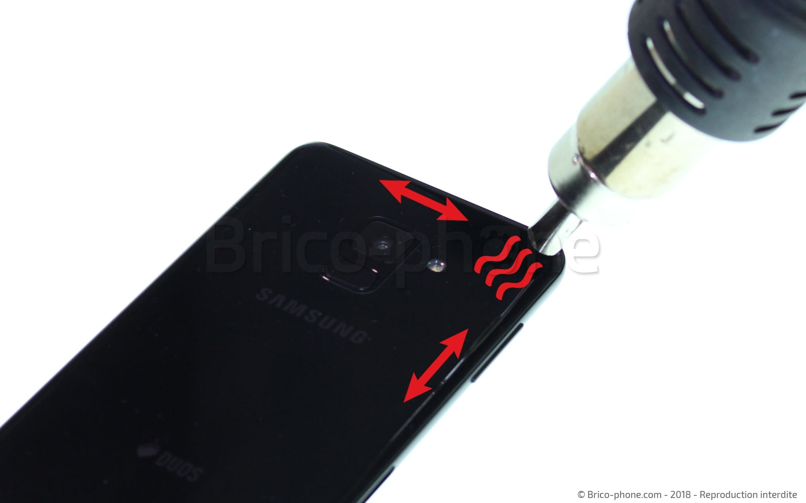 Changement du haut-parleur externe / antenne NFC sur Galaxy A8 2018 photo 2