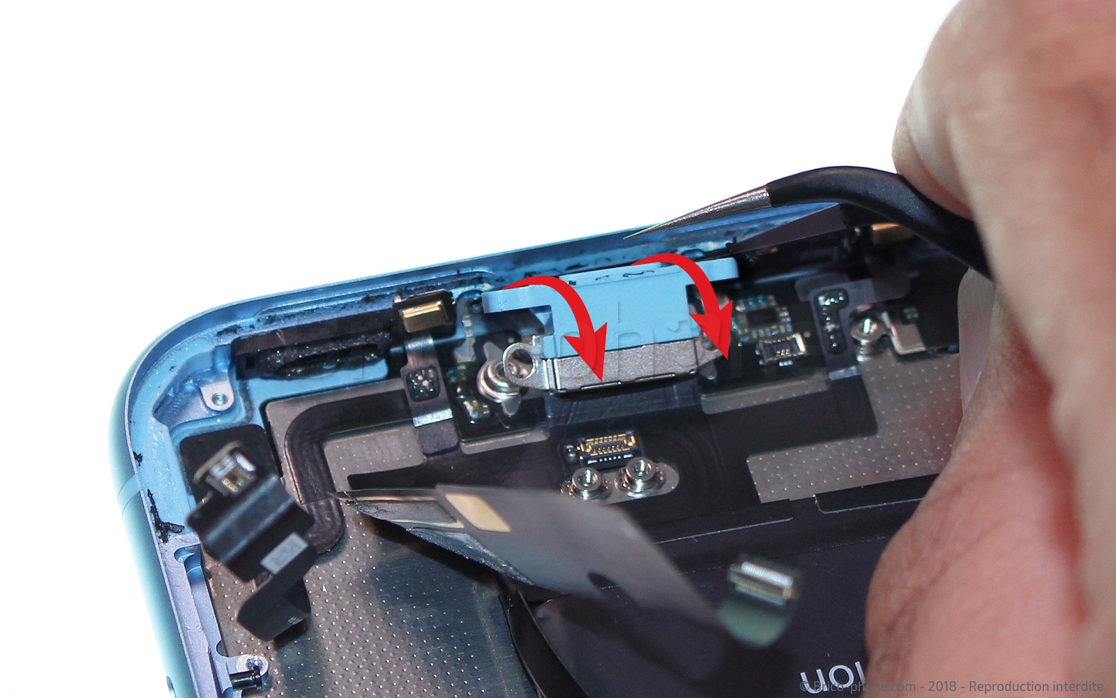 Changement du connecteur de charge sur iPhone XR photo 2