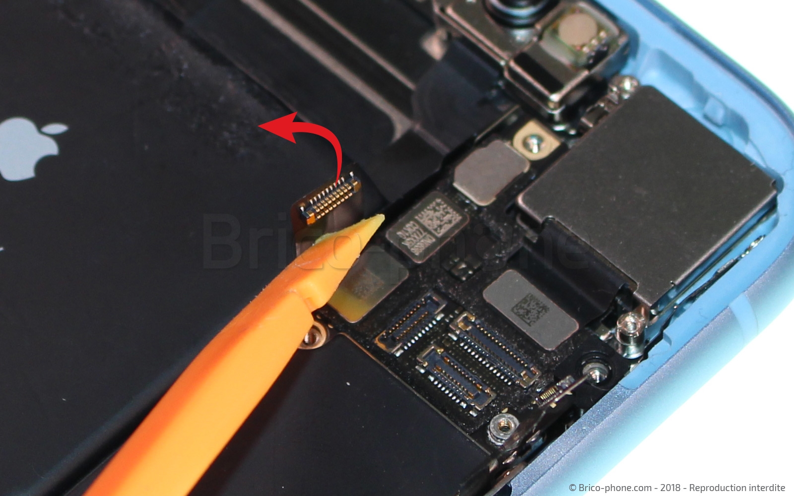 Changement du connecteur de charge sur iPhone XR photo 3