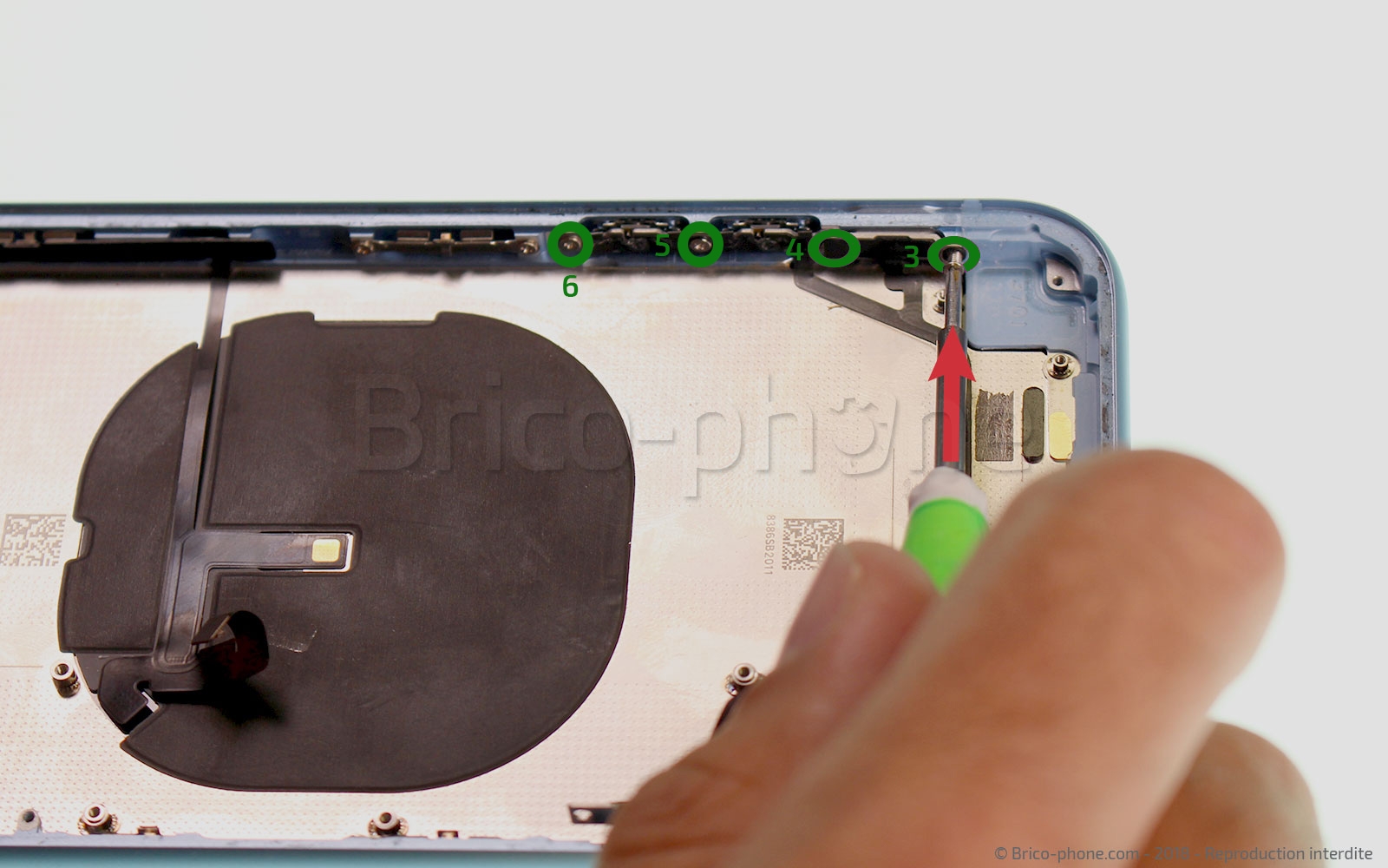 Démontage complet  sur iPhone XR photo 2