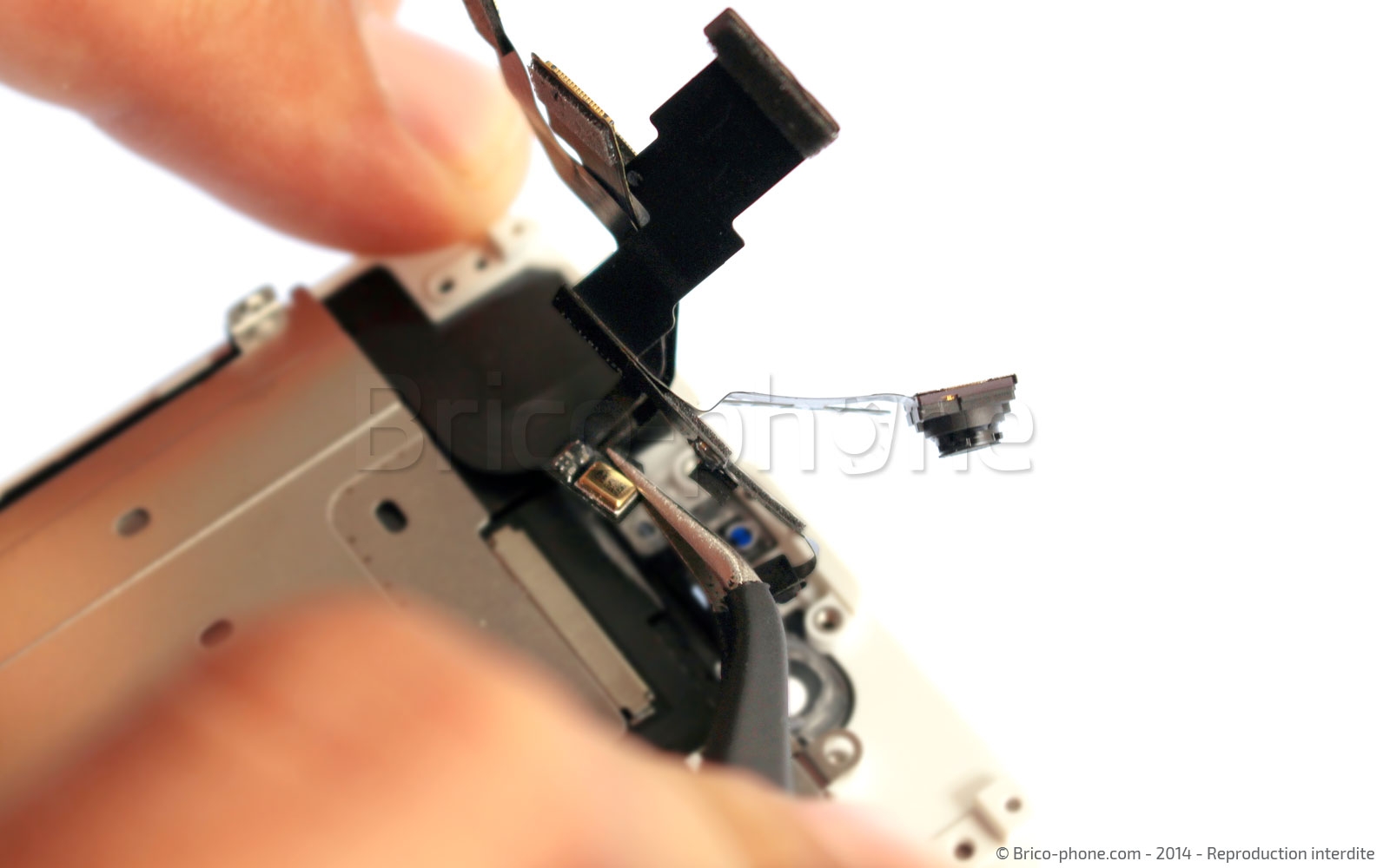 Changement de nappe caméra avant Facetime sur iPhone 6 photo 4