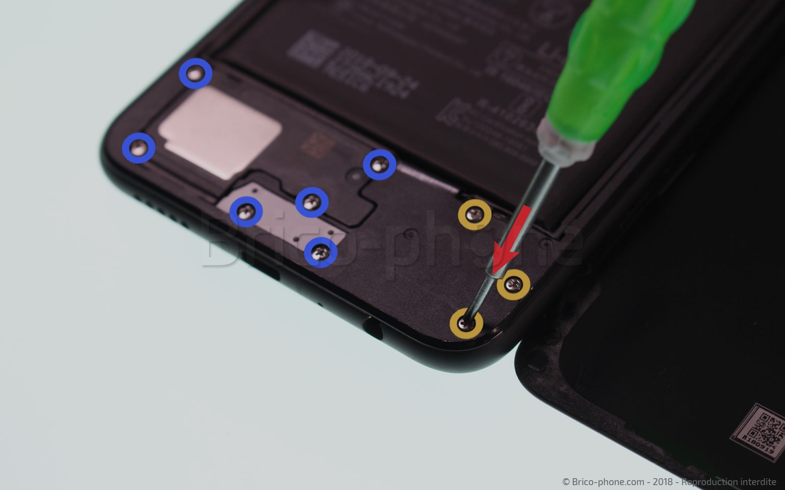 Changement du connecteur de charge sur Honor 8X photo 3