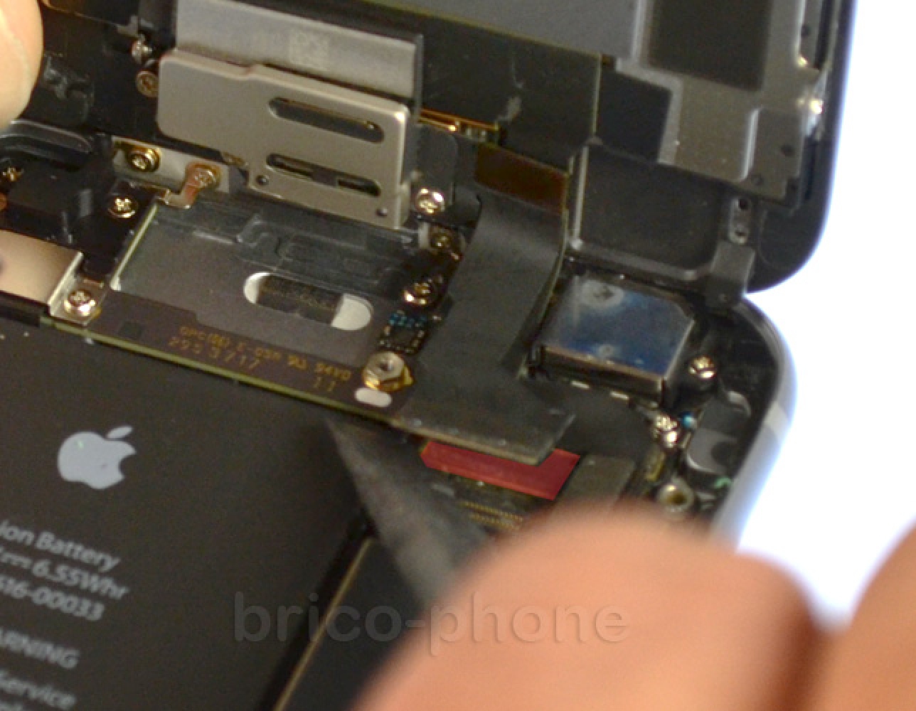 Changement de nappe caméra avant Facetime sur iPhone 6S photo 3