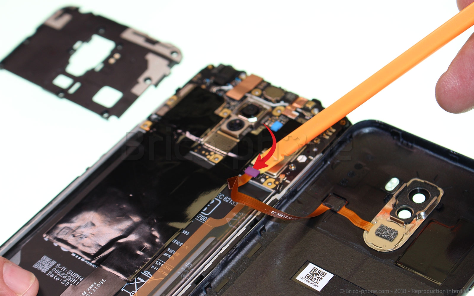 Changement d'écran (vitre+LCD) sur Pocophone F1 photo 3