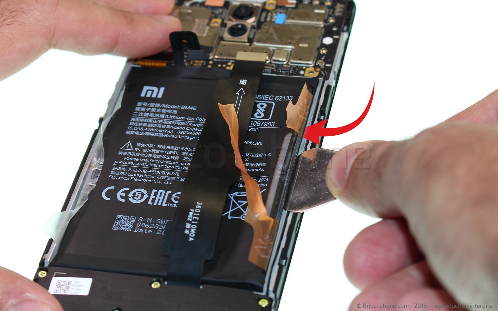 Changement d'écran (vitre+LCD) sur Pocophone F1 photo 1