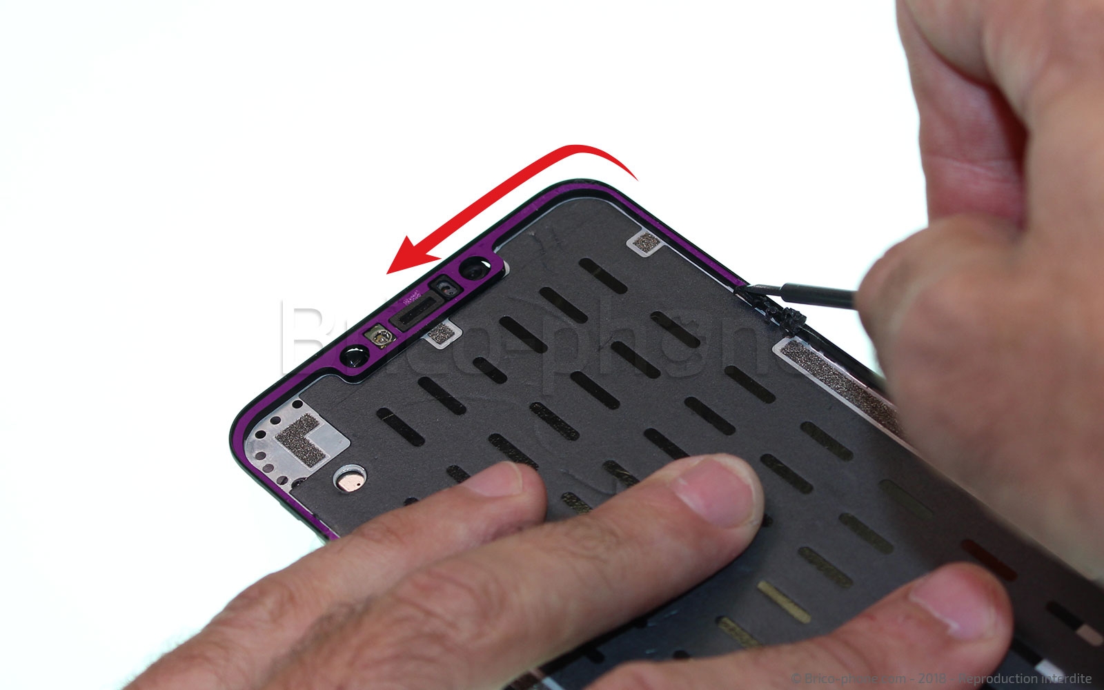 Changement d'écran (vitre+LCD) sur Pocophone F1 photo 1