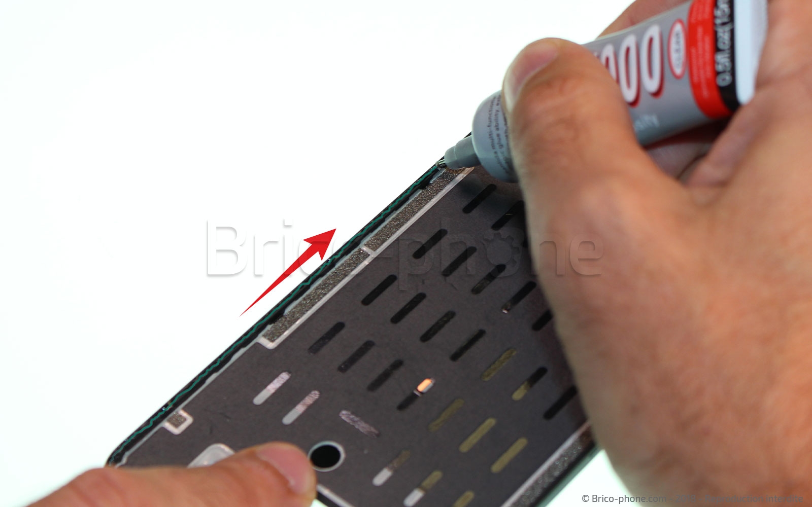 Changement d'écran (vitre+LCD) sur Pocophone F1 photo 2