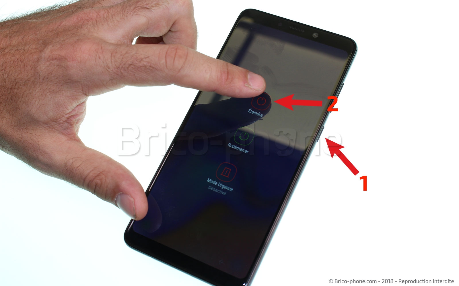 Changement de batterie sur Galaxy A9 2018 photo 1