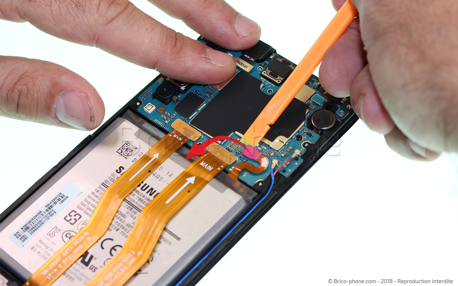 Changement de batterie sur Galaxy A9 2018 photo 1