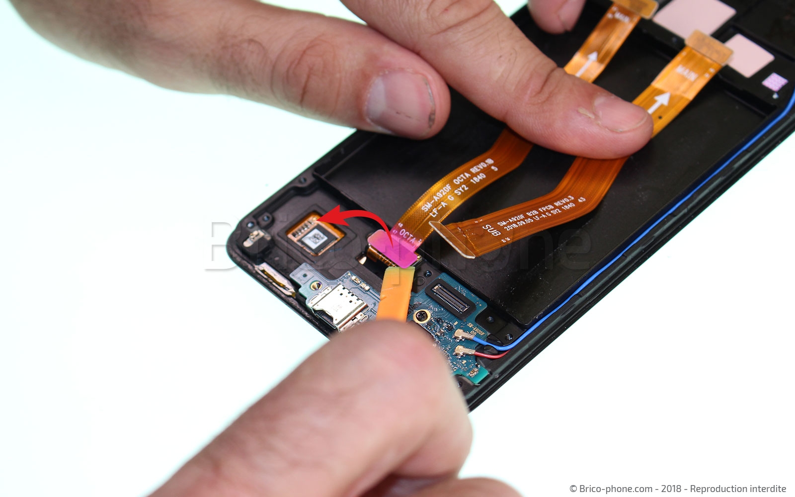 Changement de bloc écran sur Galaxy A9 2018 photo 2