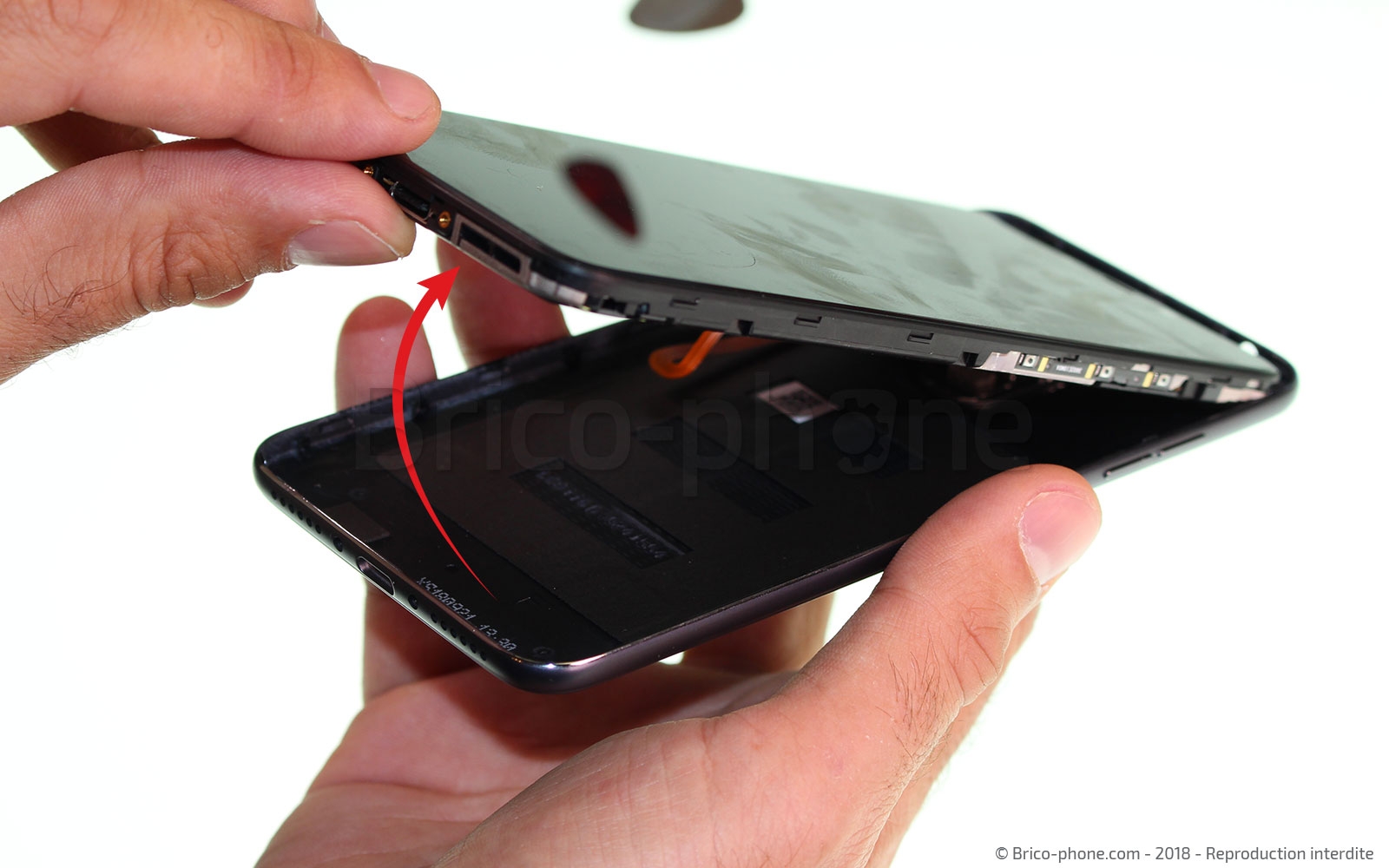 Guide de démontage sur Pocophone F1 photo 3