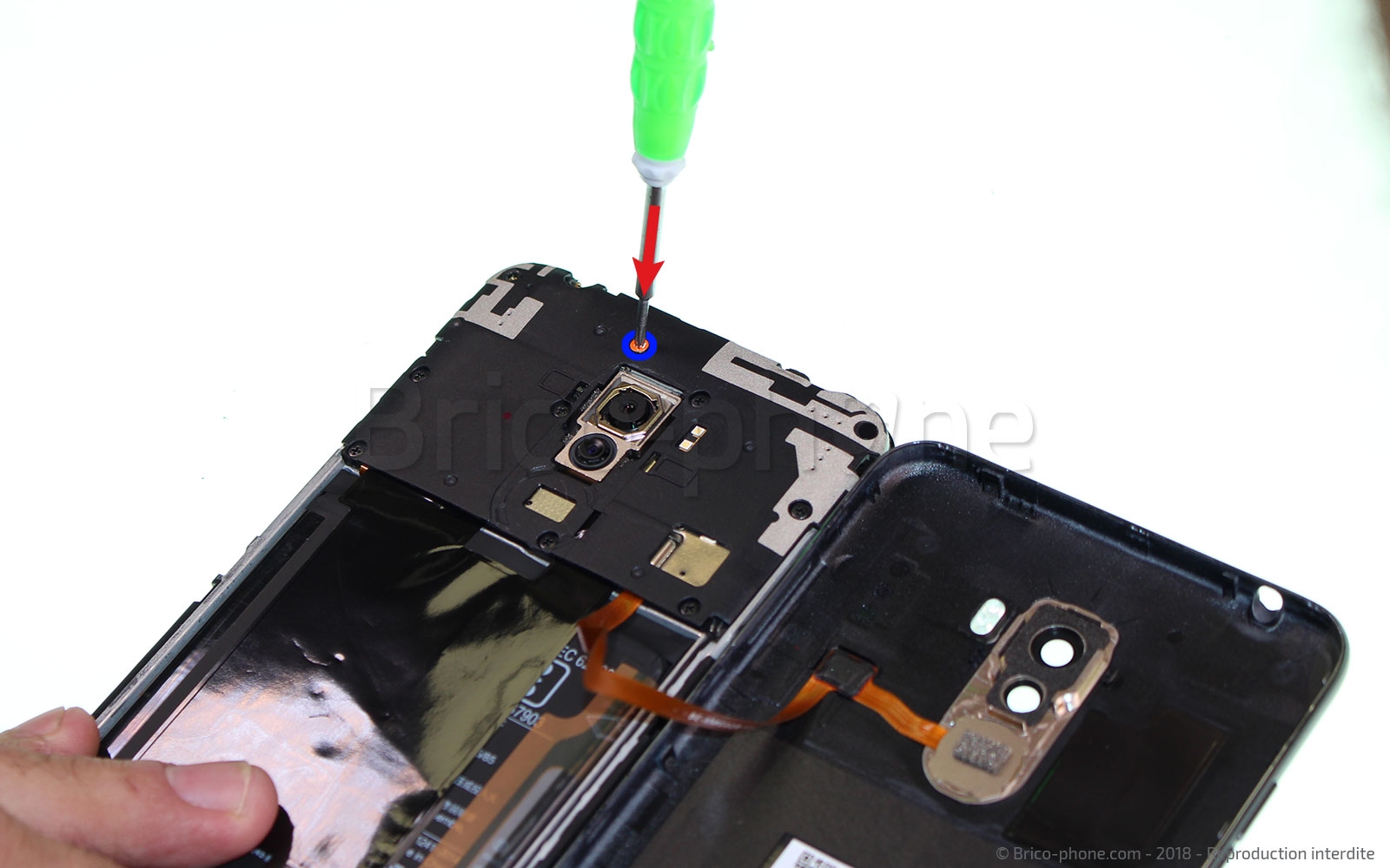 Changement du connecteur de charge sur Pocophone F1 photo 3