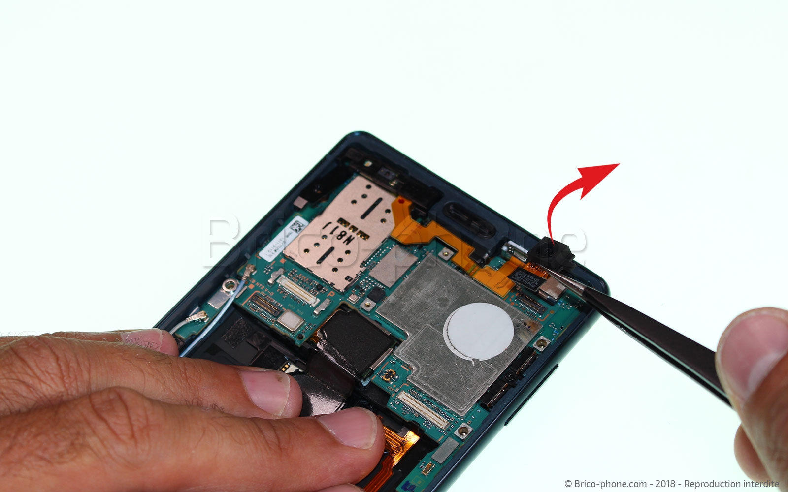 Démontage complet  sur Xperia XZ2 photo 3