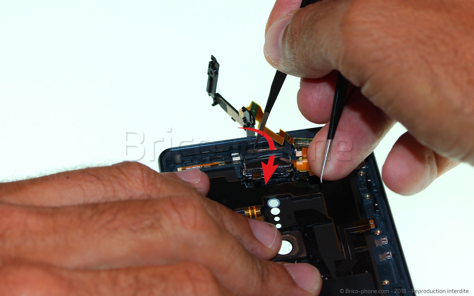 Démontage complet  sur Xperia XZ2 photo 1