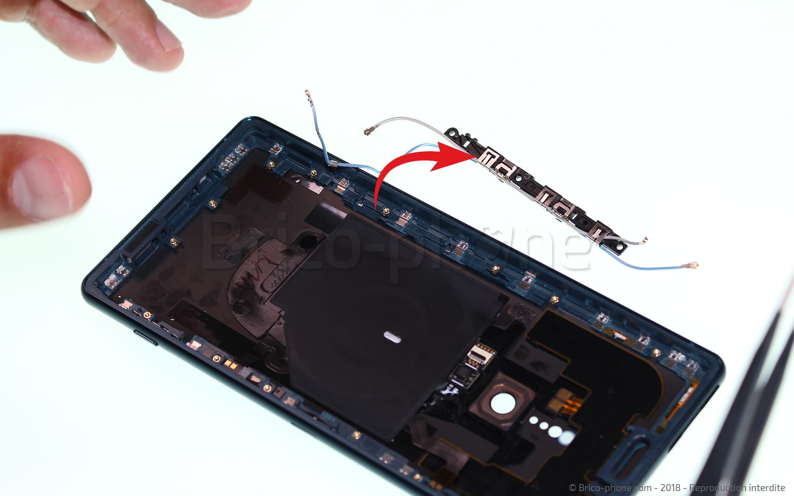 Démontage complet  sur Xperia XZ2 photo 3