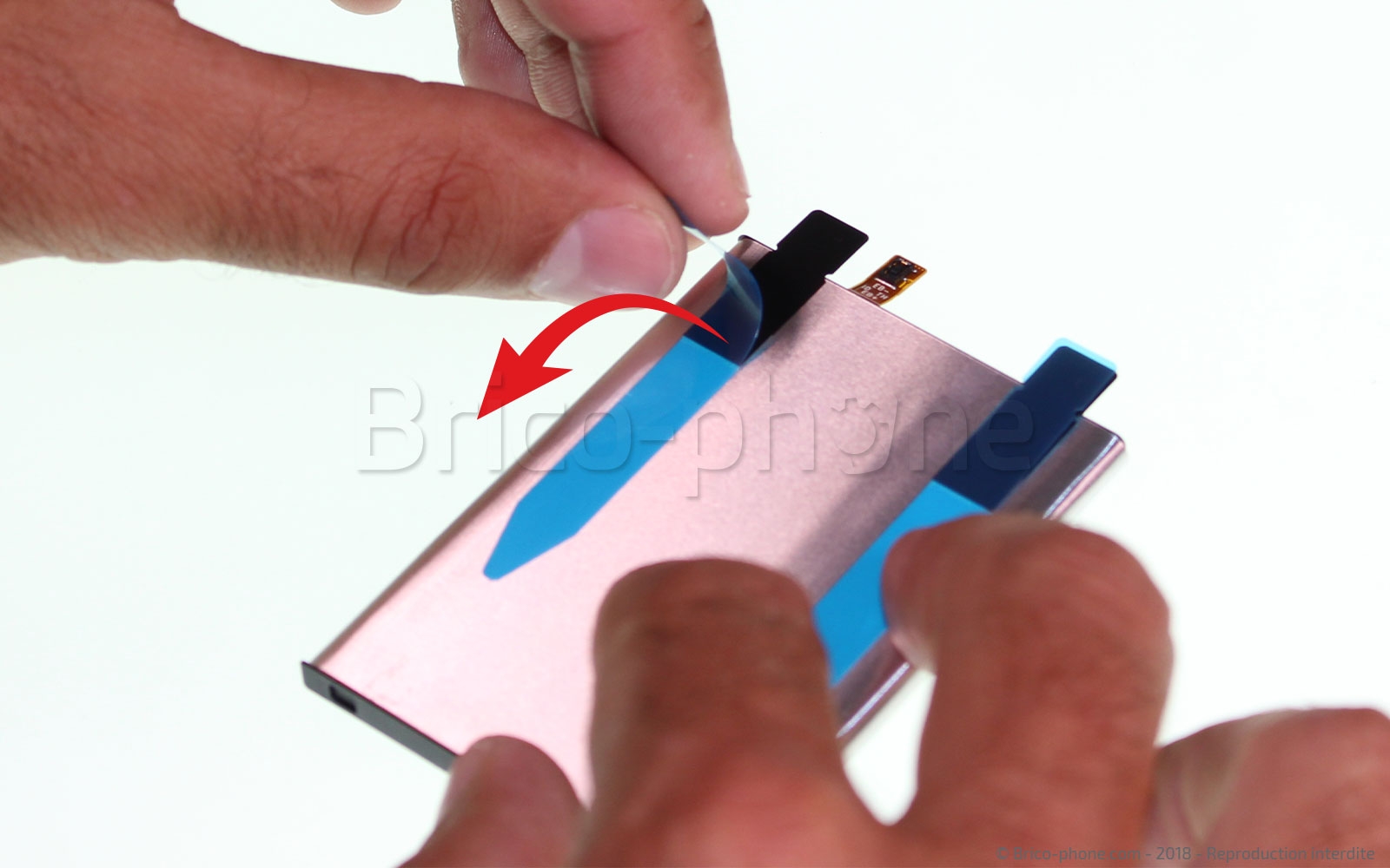 Changement de bloc haut-parleur externe sur Xperia XZ2 photo 3