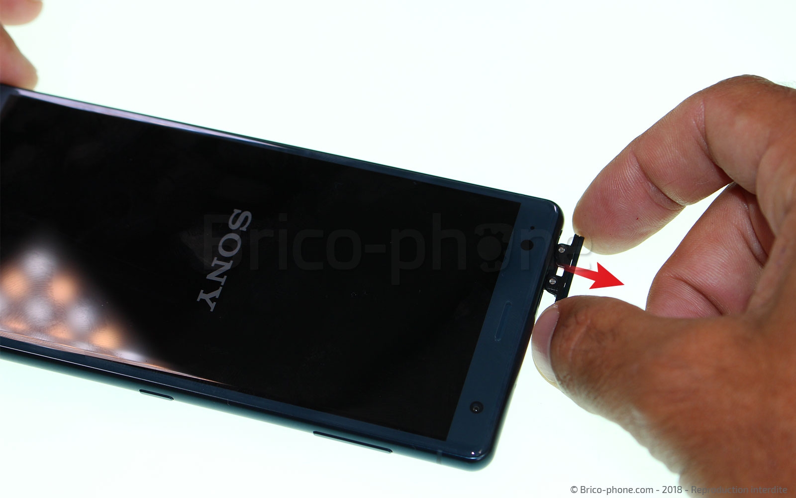 Changement de nappe power / volume sur Xperia XZ2 photo 2