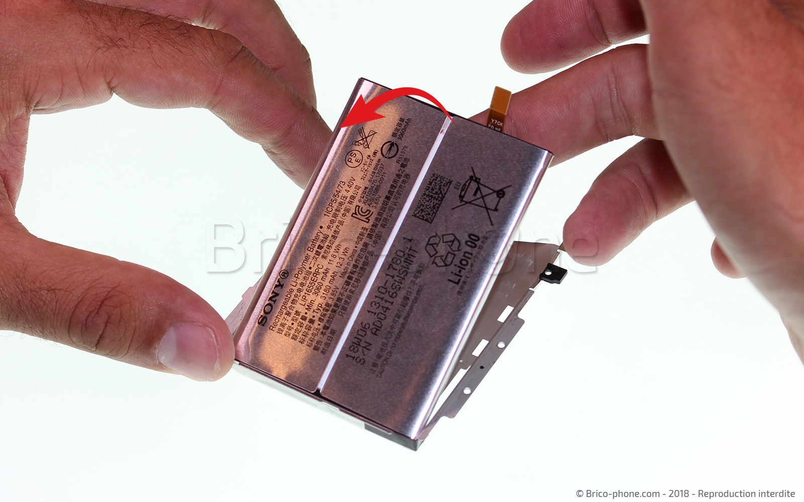 Changement de nappe power / volume sur Xperia XZ2 photo 3