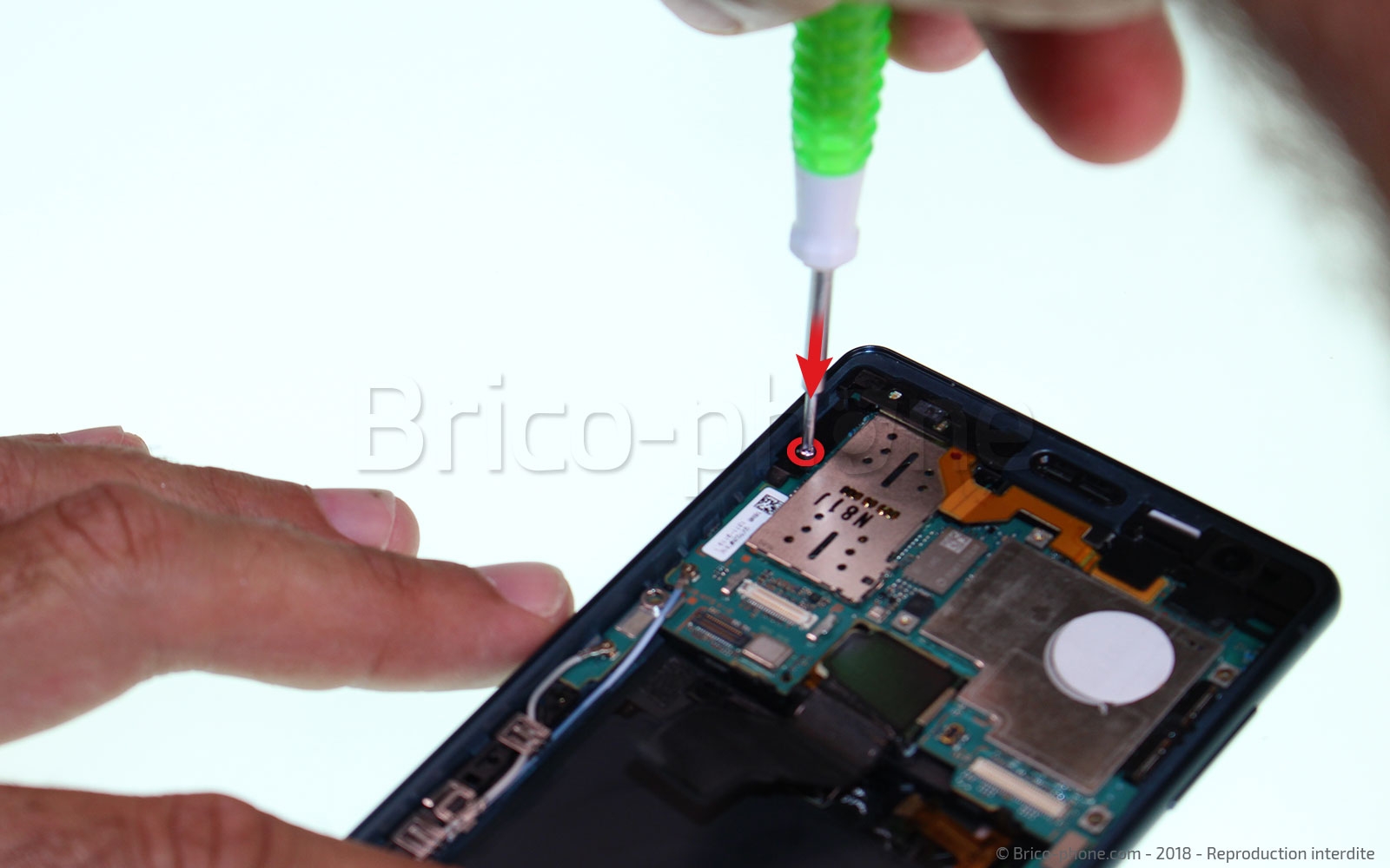 Changement de nappe power / volume sur Xperia XZ2 photo 1