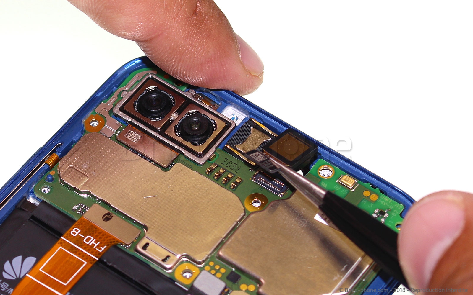 Changement de bloc écran avec batterie sur Honor 10 photo 2