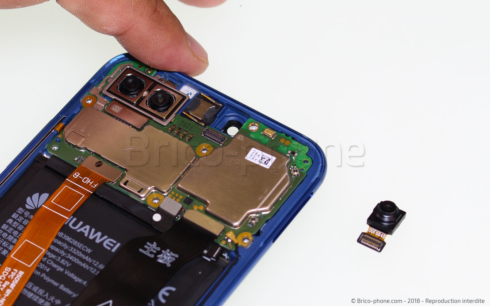 Changement de bloc écran avec batterie sur Honor 10 photo 3