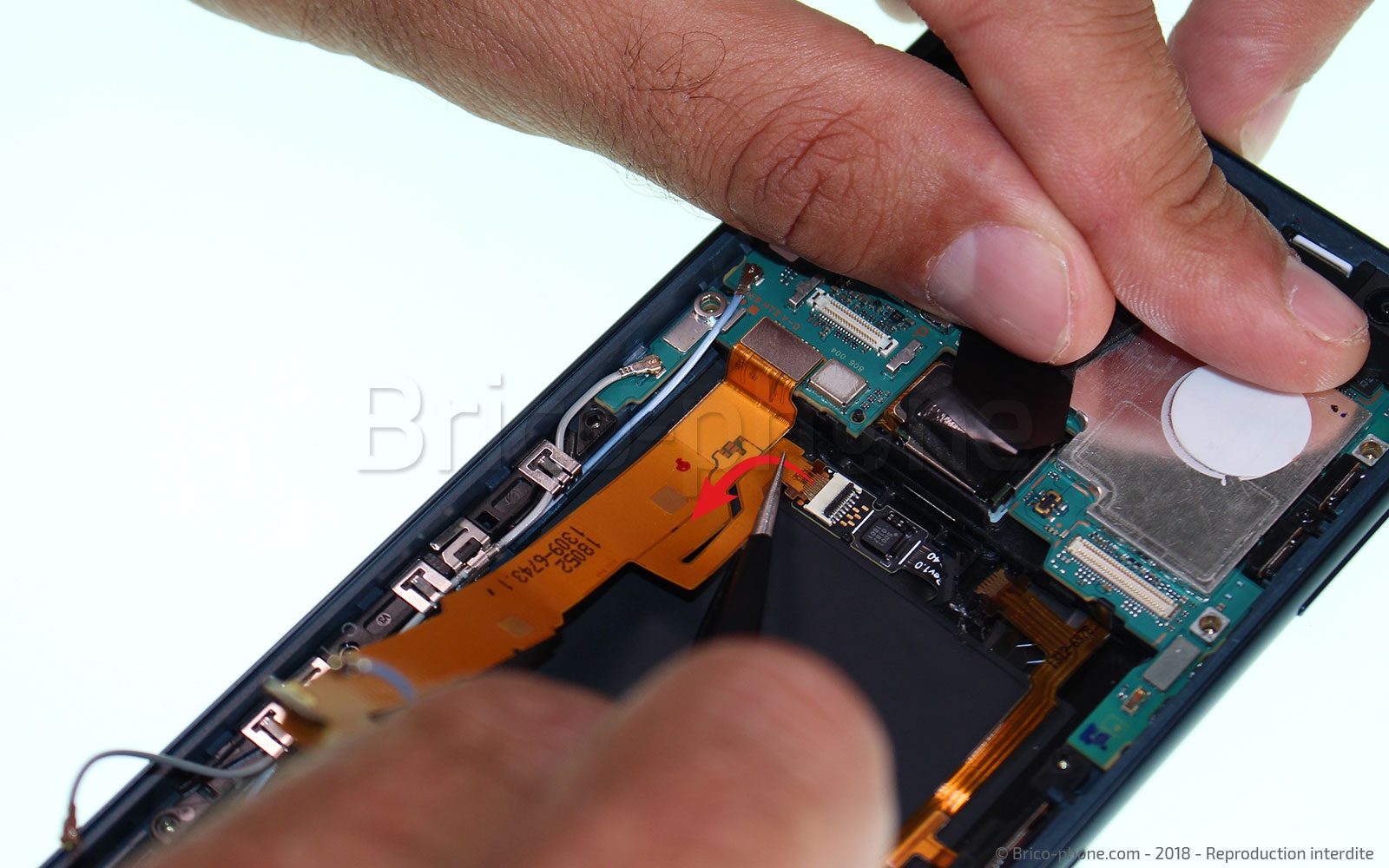 Changement de micro sur Xperia XZ2 photo 2