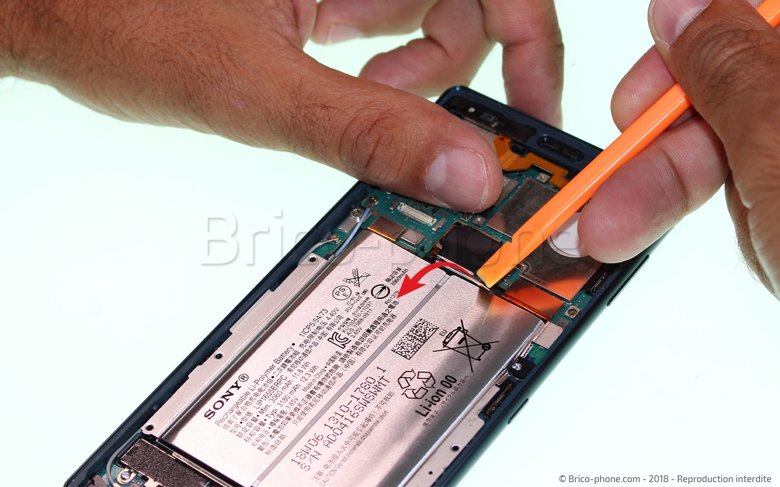 Changement de batterie sur Xperia XZ2 photo 2