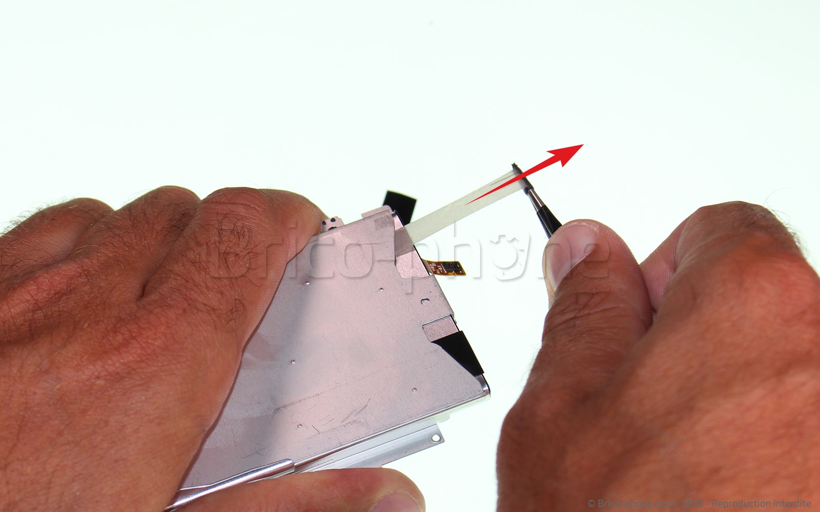 Changement de batterie sur Xperia XZ2 photo 2