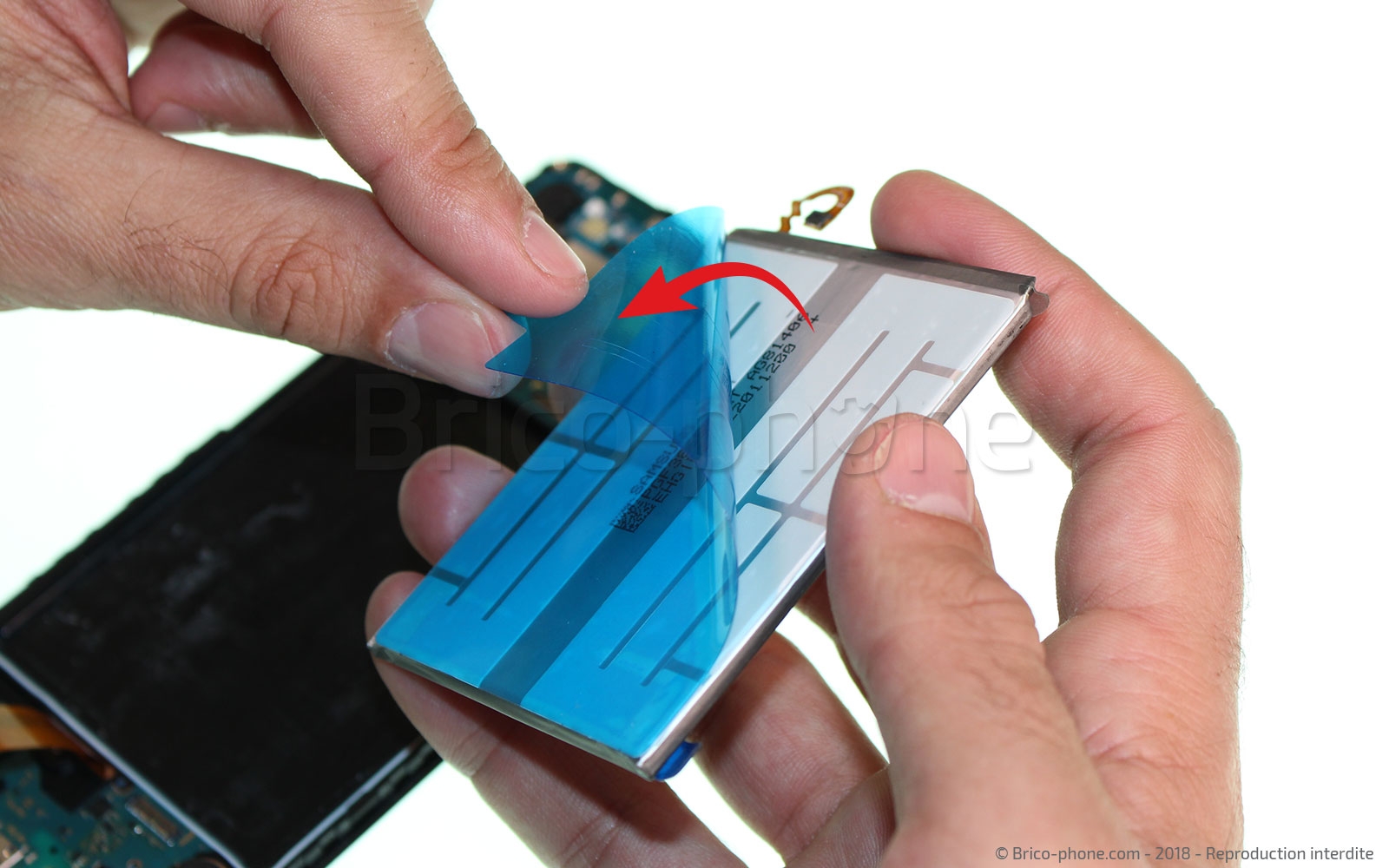 Changement de batterie sur Galaxy A7 2018 photo 2