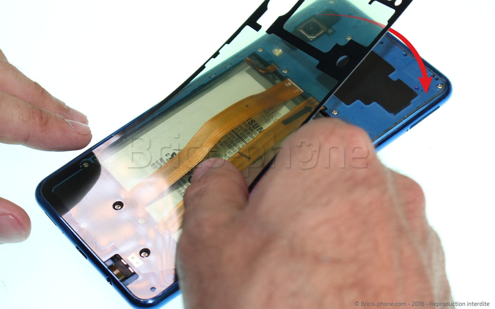 Changement de vitre arrière sur Galaxy A7 2018 photo 2
