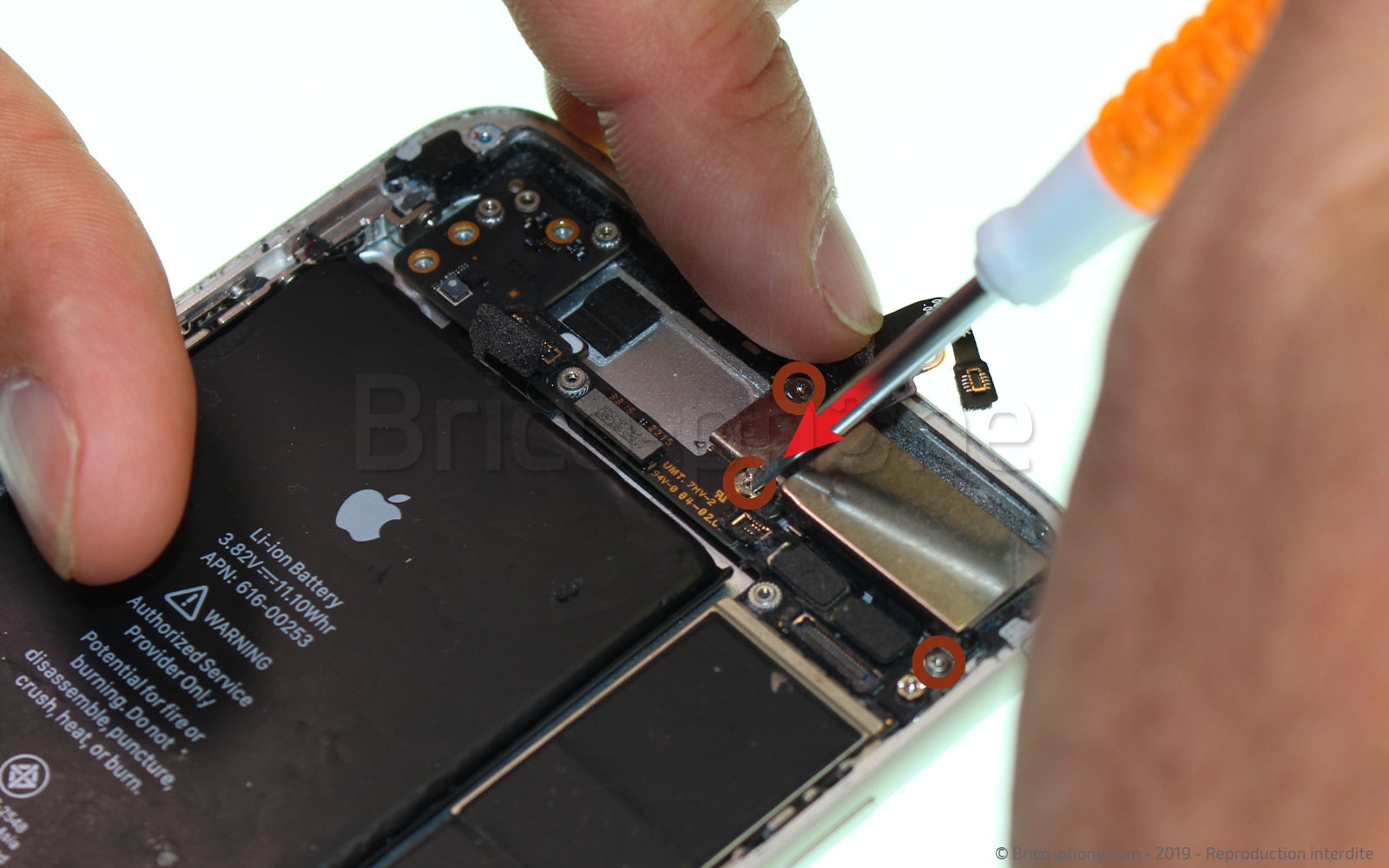 Changement du connecteur de charge sur iPhone 7 Plus photo 1